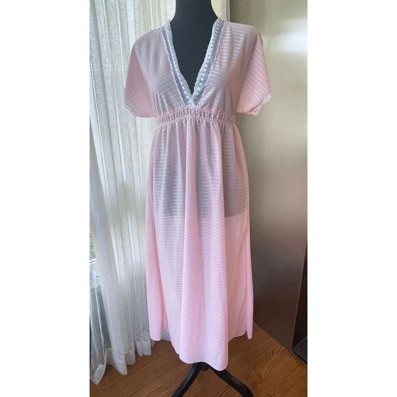 Vintage 80s night dress,  pink short batwing sleeves nightgown, deep V neckline - Picture 1 of 8